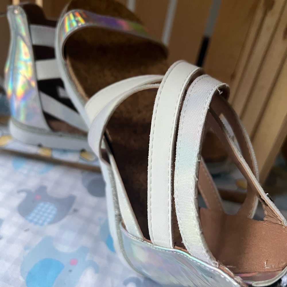 Sandals cream